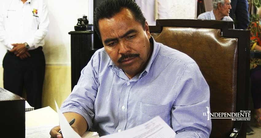Acusan al diputado Alfredo Zamora de “plagio” en Ley de Alcoholes Acusan al diputado Alfredo Zamora de “plagio” en Ley de Alcoholes