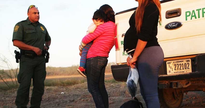 Texas busca que indocumentadas no puedan abortar Texas busca que indocumentadas no puedan abortar