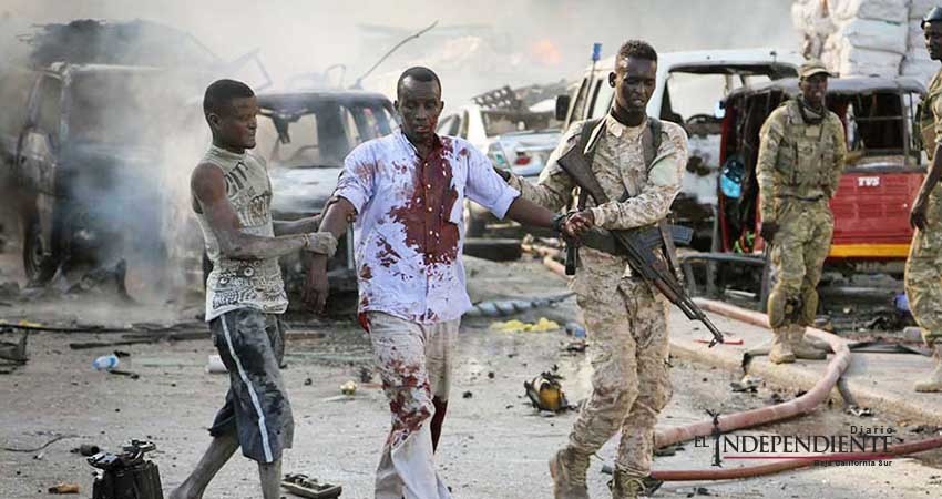 Van 231 muertos por ataque en Somalia; tres días de luto Van 231 muertos por ataque en Somalia; tres días de luto
