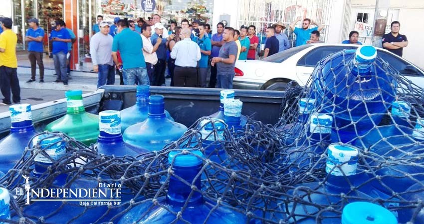 SSA explica que purificadoras de agua vendían agua con altos niveles de bacterias