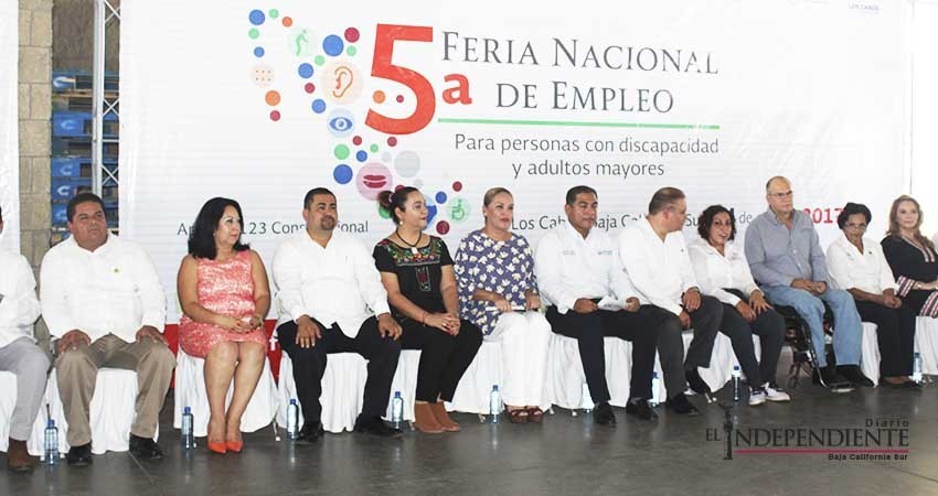 Se ofertaron más de 200 vacantes para personas con discapacidad y adultos mayores