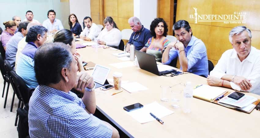 Determina jurídico viable continuar con actualización del PDU y llamar a consulta ciudadana
