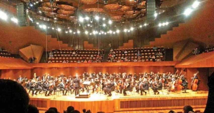 OFUNAM; entre la frivolidad y la exquisitez OFUNAM; entre la frivolidad y la exquisitez