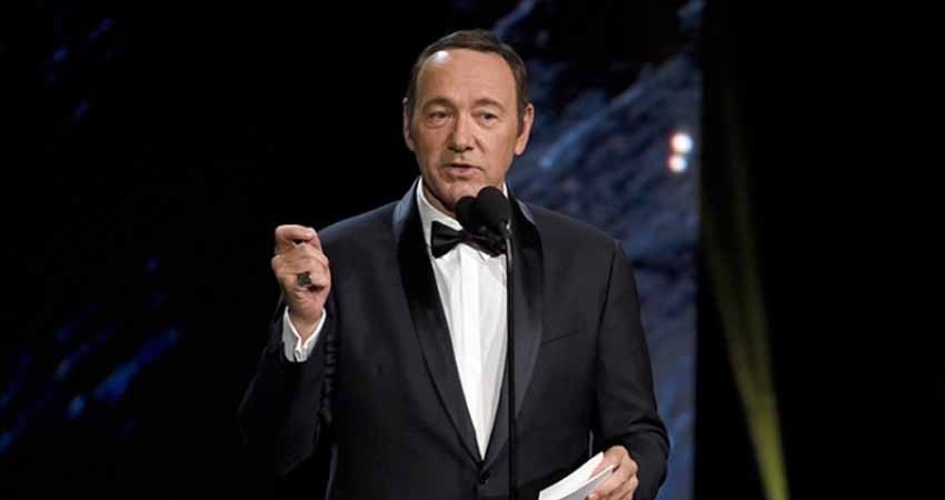 Teatro que dirigió Spacey abre correo para recibir quejas Teatro que dirigió Spacey abre correo para recibir quejas