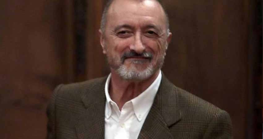 Pérez-Reverte: Soy escritor como consecuencia de vida y lecturas Pérez-Reverte: Soy escritor como consecuencia de vida y lecturas