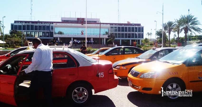 Estallan protestas por la entrada de Uber a BCS Estallan protestas por la entrada de Uber a BCS