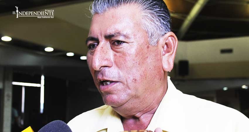 Foro de transporte fue sólo “circo, maroma y teatro”, asegura líder de taxistas Foro de transporte fue sólo “circo, maroma y teatro”, asegura líder de taxistas