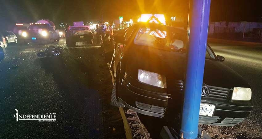 “Carambola” entre dos autos y una moto deja un lesionado “Carambola” entre dos autos y una moto deja un lesionado