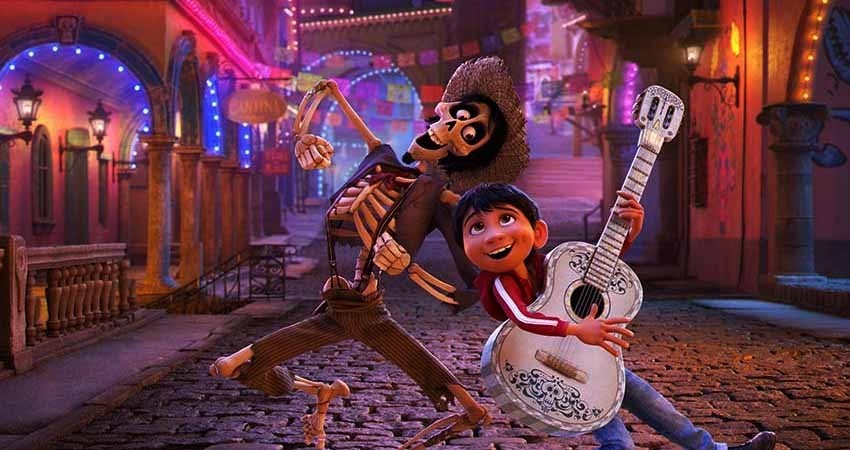 'Coco', el viaje de Pixar a México, y al más allá, se estrena en EU 'Coco', el viaje de Pixar a México, y al más allá, se estrena en EU