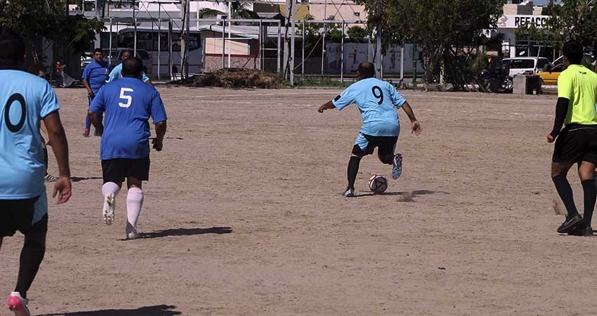 Educación Física, se mantiene en el liderato de la Liga Magisterial Educación Física, se mantiene en el liderato de la Liga Magisterial