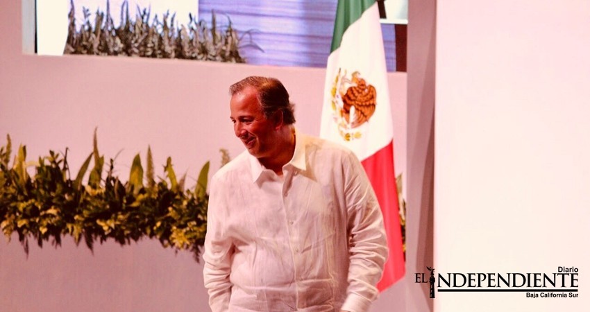 Oficial: Meade renuncia a la SHCP y provoca enroques en gabinete de EPN Oficial: Meade renuncia a la SHCP y provoca enroques en gabinete de EPN