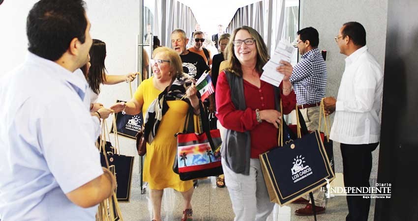 Al cierre del 2017, estiman que turismo vía aérea para Los Cabos sea de 2.5 millones Al cierre del 2017, estiman que turismo vía aérea para Los Cabos sea de 2.5 millones