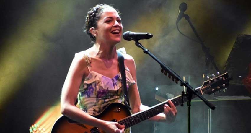 Natalia Lafourcade promete conectarse con público de la FIL Natalia Lafourcade promete conectarse con público de la FIL