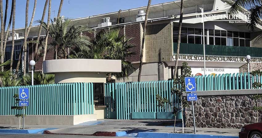 Atiende IMSS a mujer que denunció problemas de salud por error del H. Salvatierra Atiende IMSS a mujer que denunció problemas de salud por error del H. Salvatierra