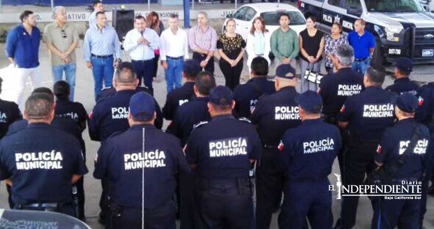 Oficial, cambian director de la Policía de Los Cabos; un capitán de fragata lo sustituye Oficial, cambian director de la Policía de Los Cabos; un capitán de fragata lo sustituye