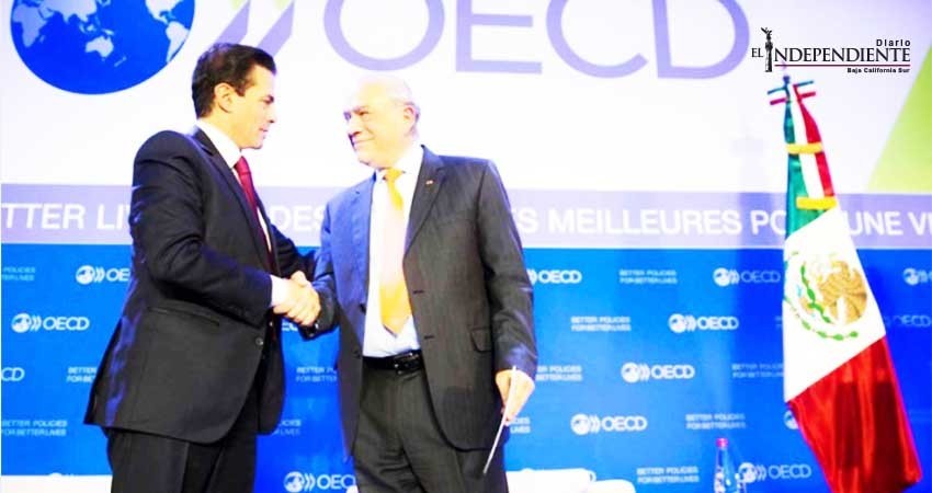 Peña Nieto asume costo político por impulso a reformas Peña Nieto asume costo político por impulso a reformas