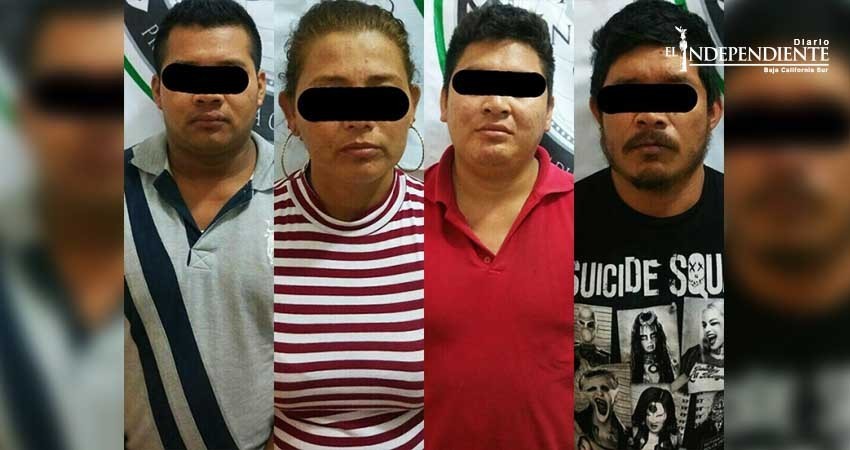 Caen cuatro personas por trasladar a 10 indocumentados Caen cuatro personas por trasladar a 10 indocumentados