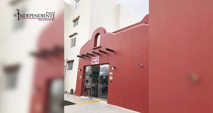 Mujer asegura ser grabada mientras se bañaba en Hotel Zar de La Paz Mujer asegura ser grabada mientras se bañaba en Hotel Zar de La Paz
