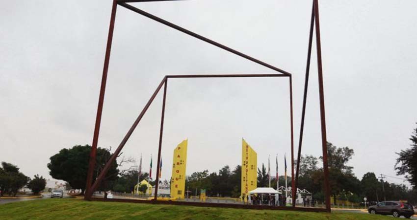 "Cubo torcido" se integra al Parque Metropolitano "Cubo torcido" se integra al Parque Metropolitano