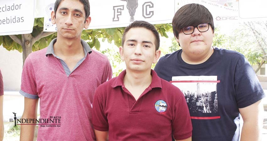 Estudiantes de la UABCS desarrollan prototipo económico para localizar ganado Estudiantes de la UABCS desarrollan prototipo económico para localizar ganado