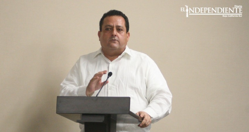 Enrique Peña Nieto y yo estamos “del mismo lado de la cancha”: Gobernador Enrique Peña Nieto y yo estamos “del mismo lado de la cancha”: Gobernador