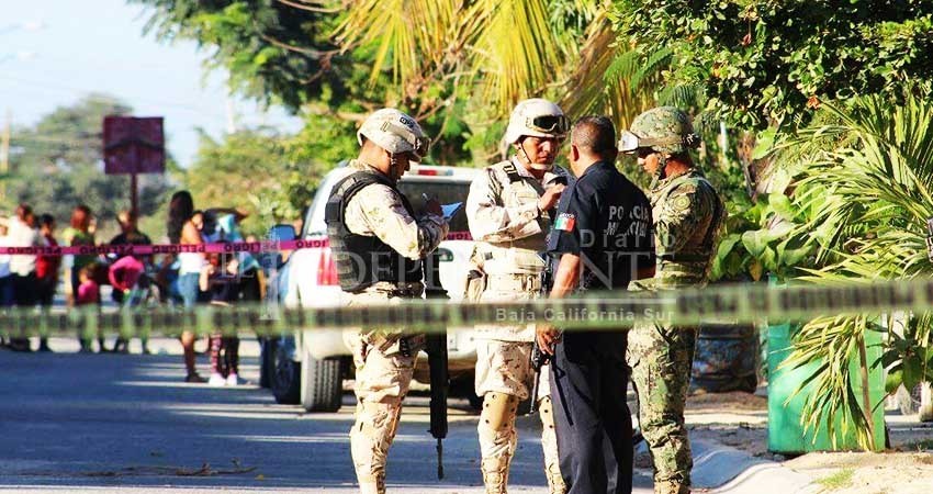 “Marina y Ejército no deben estar en las calles luchando contra la delincuencia”: senadora panista