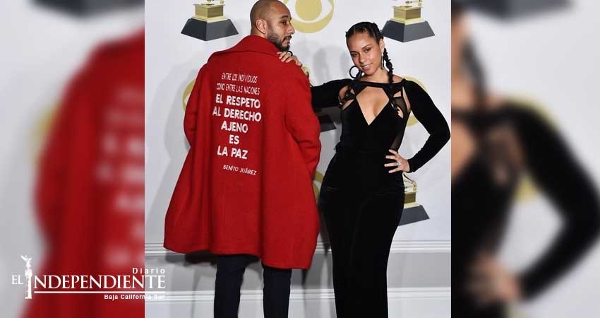 Esposo de Alicia Keys porta en los Grammy la frase de Benito Juárez Esposo de Alicia Keys porta en los Grammy la frase de Benito Juárez