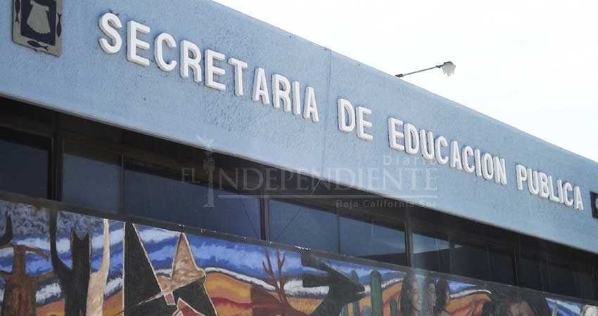 Asignan a hijo de secretario de la SEP plaza de educación física en La Paz