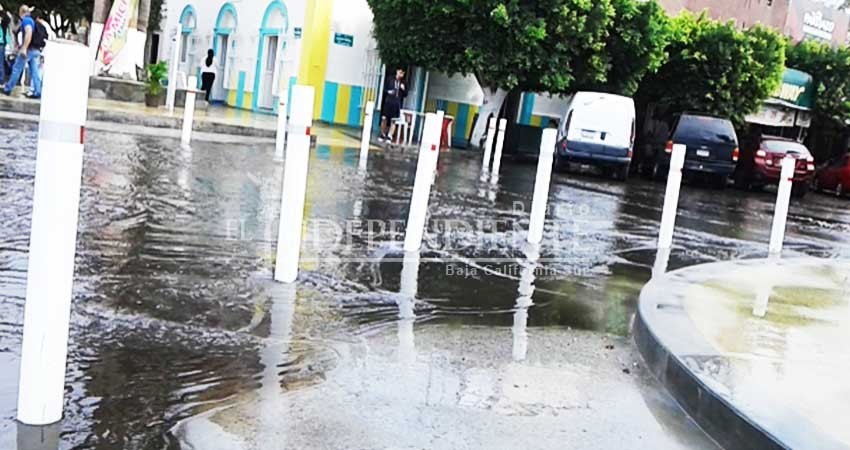 Tras lluvias, recomiendan no realizar actividades en playas del malecón