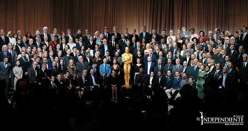 Del Toro se siente 'zen' en el almuerzo del Oscar Del Toro se siente 'zen' en el almuerzo del Oscar