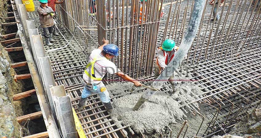 Cae 0.6 por ciento producción industrial en México durante 2017