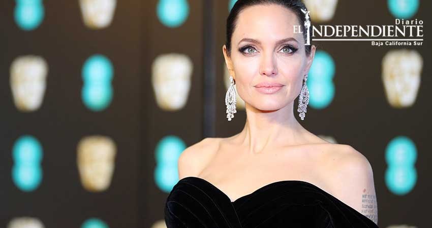 Angelina Jolie, en la mira por su extrema delgadez en los Bafta Angelina Jolie, en la mira por su extrema delgadez en los Bafta