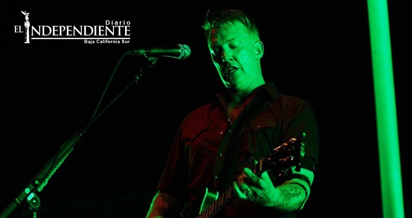 Queens of the Stone Age enloquece a chilenos Queens of the Stone Age enloquece a chilenos