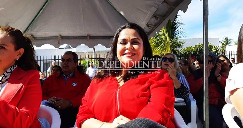 Presenta el PRI a Adriana Marcial como su candidata a la alcaldía de Los Cabos