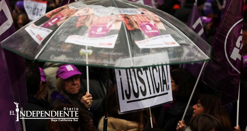 Exigen españolas igualdad de género en huelga general Exigen españolas igualdad de género en huelga general