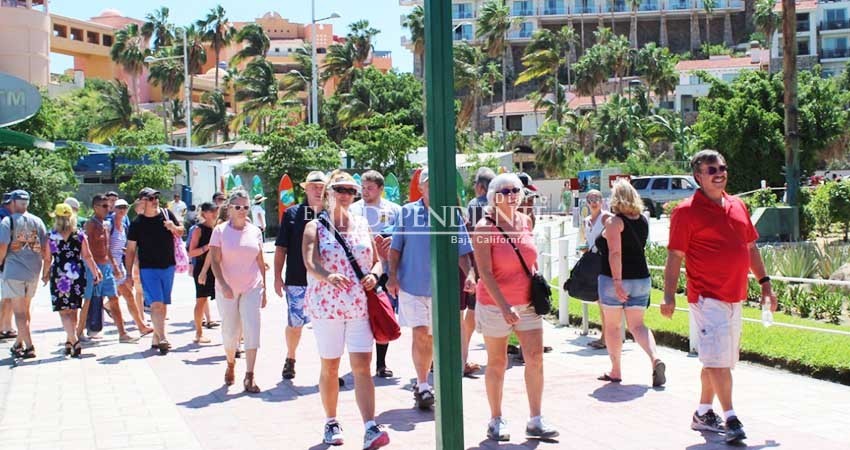Noticias negativas de Los Cabos alarman a los turistas que nunca han venido a México, dicen empresarios del centro Noticias negativas de Los Cabos alarman a los turistas que nunca han venido a México, dicen empresarios del centro