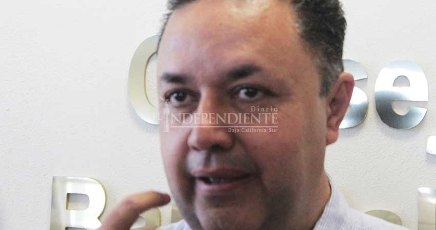 Partidos reciben hasta 10 veces más dinero que un independiente: expone Ricardo García Partidos reciben hasta 10 veces más dinero que un independiente: expone Ricardo García