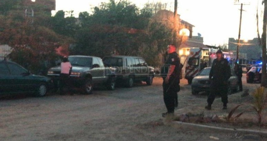 Ejecutan al hijo y hieren al padre en La Paz Ejecutan al hijo y hieren al padre en La Paz