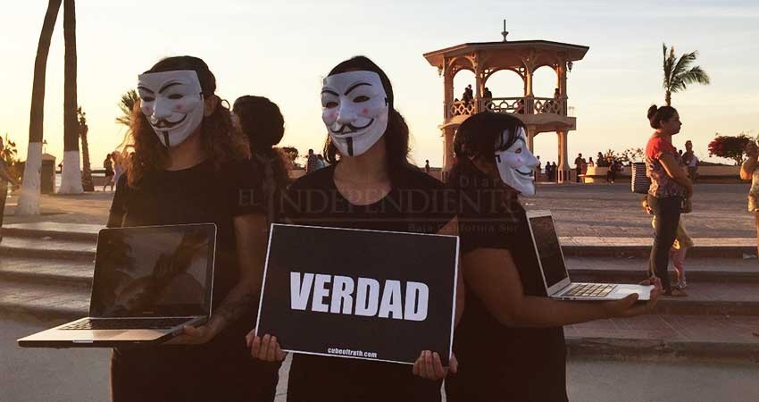 Instalan “Cubo de la Verdad” en el malecón de La Paz Instalan “Cubo de la Verdad” en el malecón de La Paz