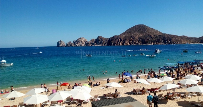 Zona turística de Cabo San Lucas se prepara para días santos Zona turística de Cabo San Lucas se prepara para días santos
