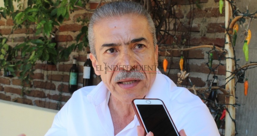 Es decisión de Cabildo convocar a mi suplente, advierte regidor con licencia Flores Romero Es decisión de Cabildo convocar a mi suplente, advierte regidor con licencia Flores Romero