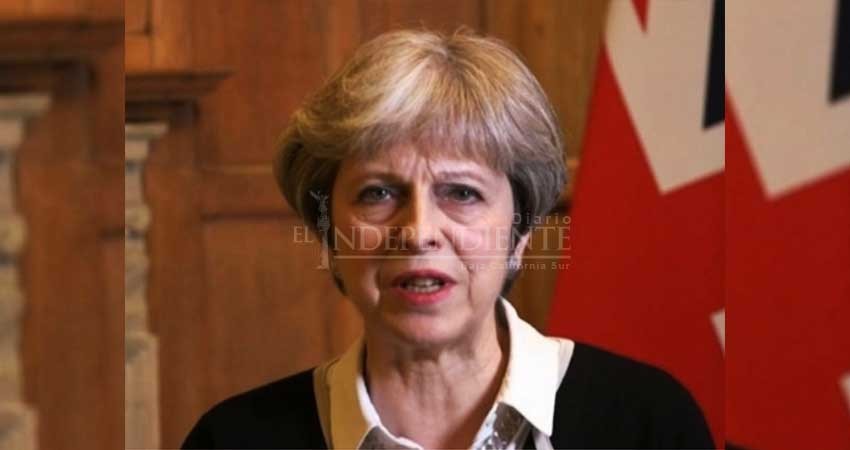 Theresa May autoriza al ejército británico atacar Siria Theresa May autoriza al ejército británico atacar Siria