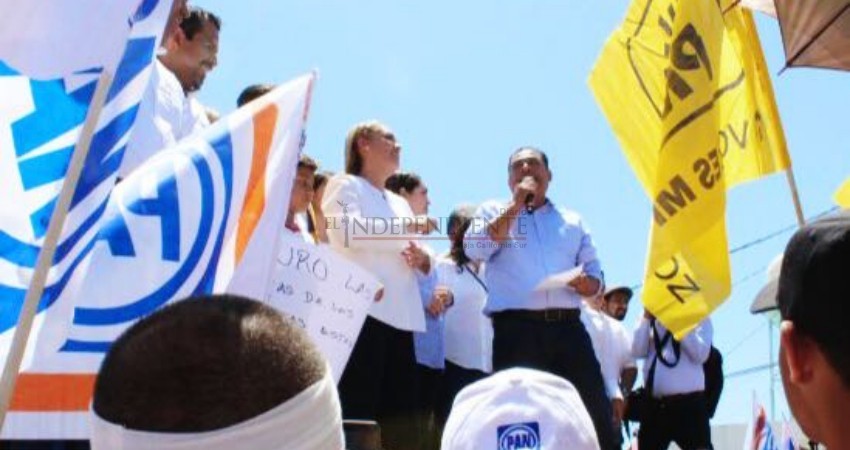 De la Rosa se registra para reelegirse como alcalde de Los Cabos De la Rosa se registra para reelegirse como alcalde de Los Cabos
