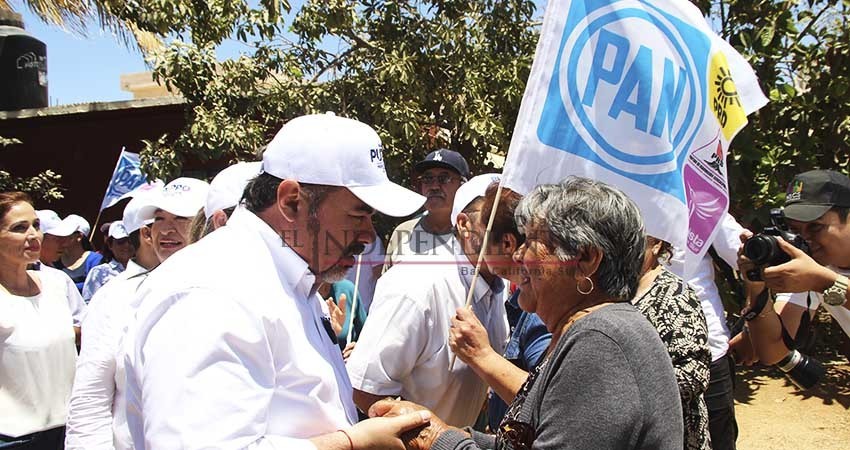 Inicia campaña de Puppo por la alcaldía de La Paz en Todos Santos Inicia campaña de Puppo por la alcaldía de La Paz en Todos Santos