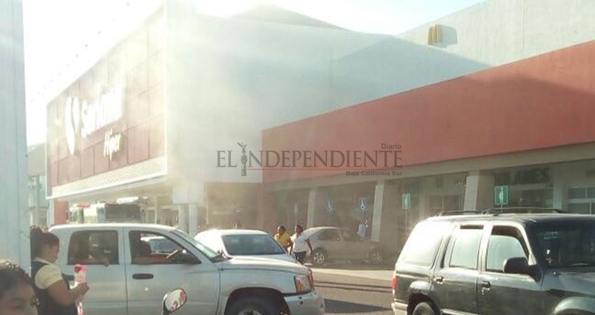 Conato incendio en ‘Plaza Patio Los Cabos’ de CSL Conato incendio en ‘Plaza Patio Los Cabos’ de CSL