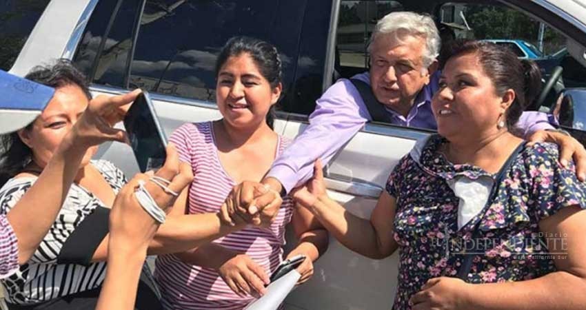 AMLO reitera rechazo a reforma educativa AMLO reitera rechazo a reforma educativa