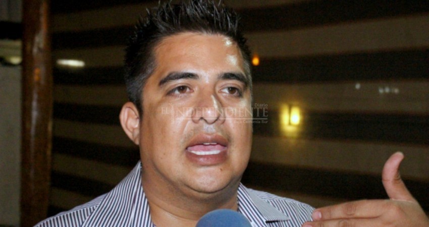 Falso que me hayan “apedreado” en colonia de La Paz: Alejandro Tirado Falso que me hayan “apedreado” en colonia de La Paz: Alejandro Tirado