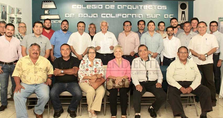 Pepe Hevia, único candidato que firma propuesta de arquitectos Pepe Hevia, único candidato que firma propuesta de arquitectos
