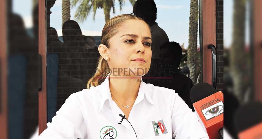 Expulsan a Fernanda Villareal del ONMPRI de BCS Expulsan a Fernanda Villareal del ONMPRI de BCS