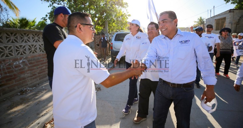 Triplicamos obras de pavimentación para mejorar la calidad de vida de tu familia y vamos por más: Arturo de la Rosa Triplicamos obras de pavimentación para mejorar la calidad de vida de tu familia y vamos por más: Arturo de la Rosa